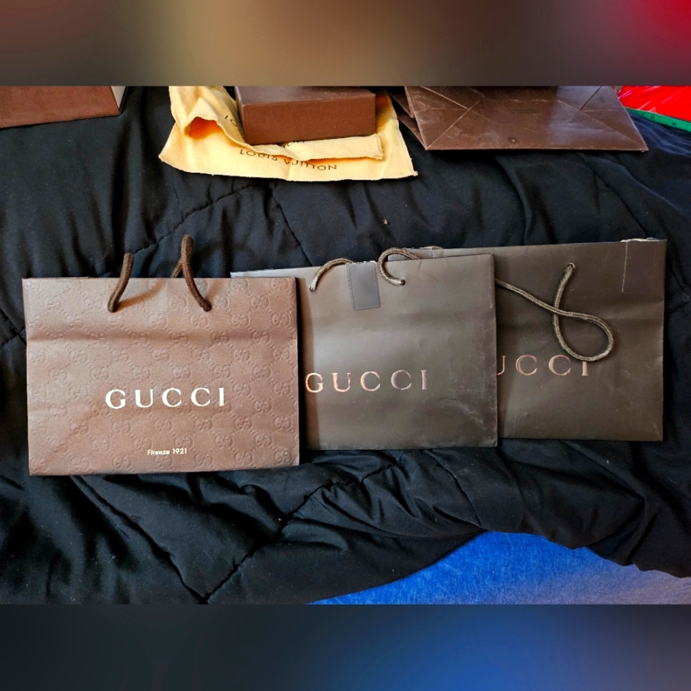 Gucci Paper bags